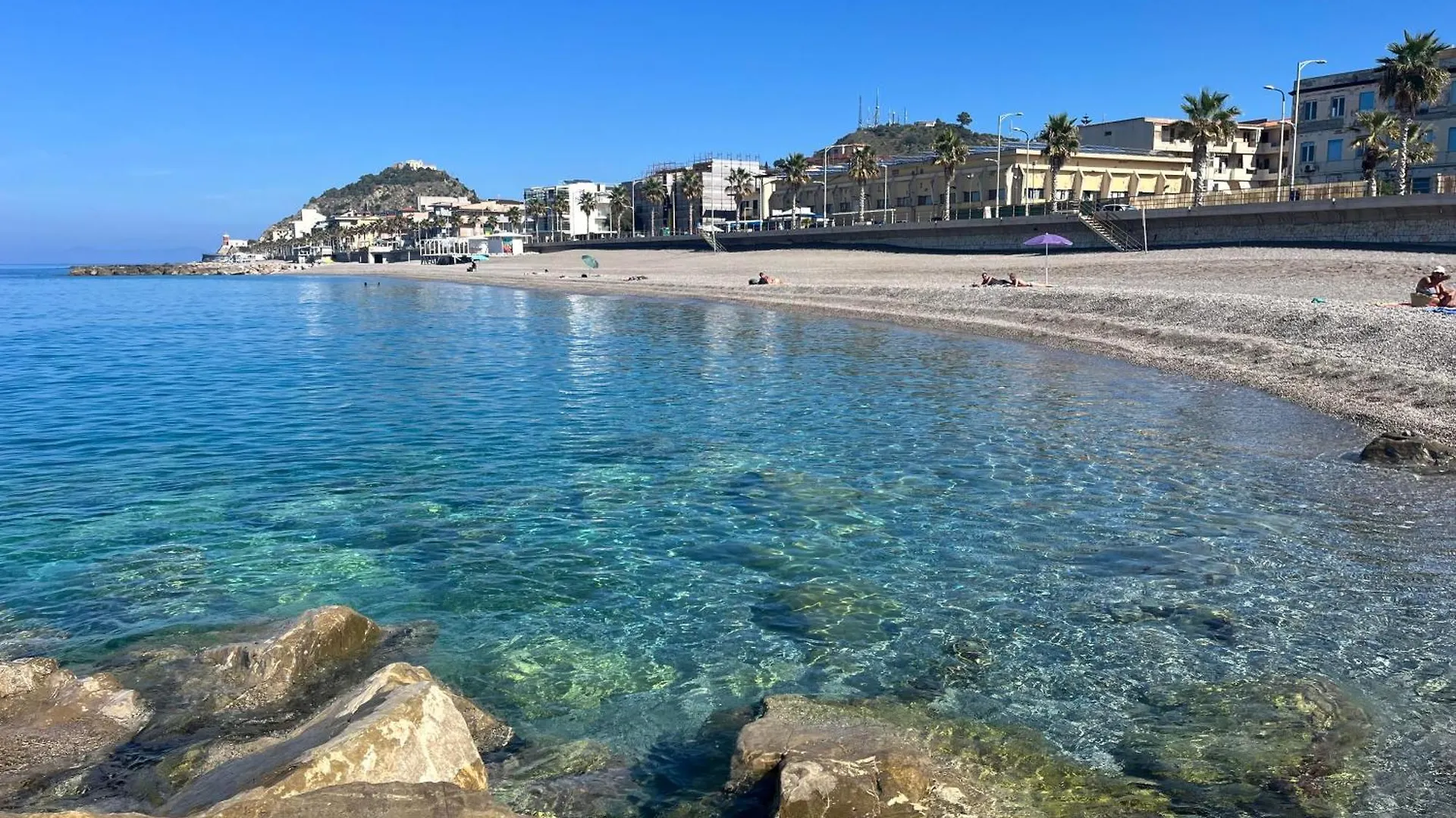 Casa Vacanze La Farfalla Capo dʼOrlando