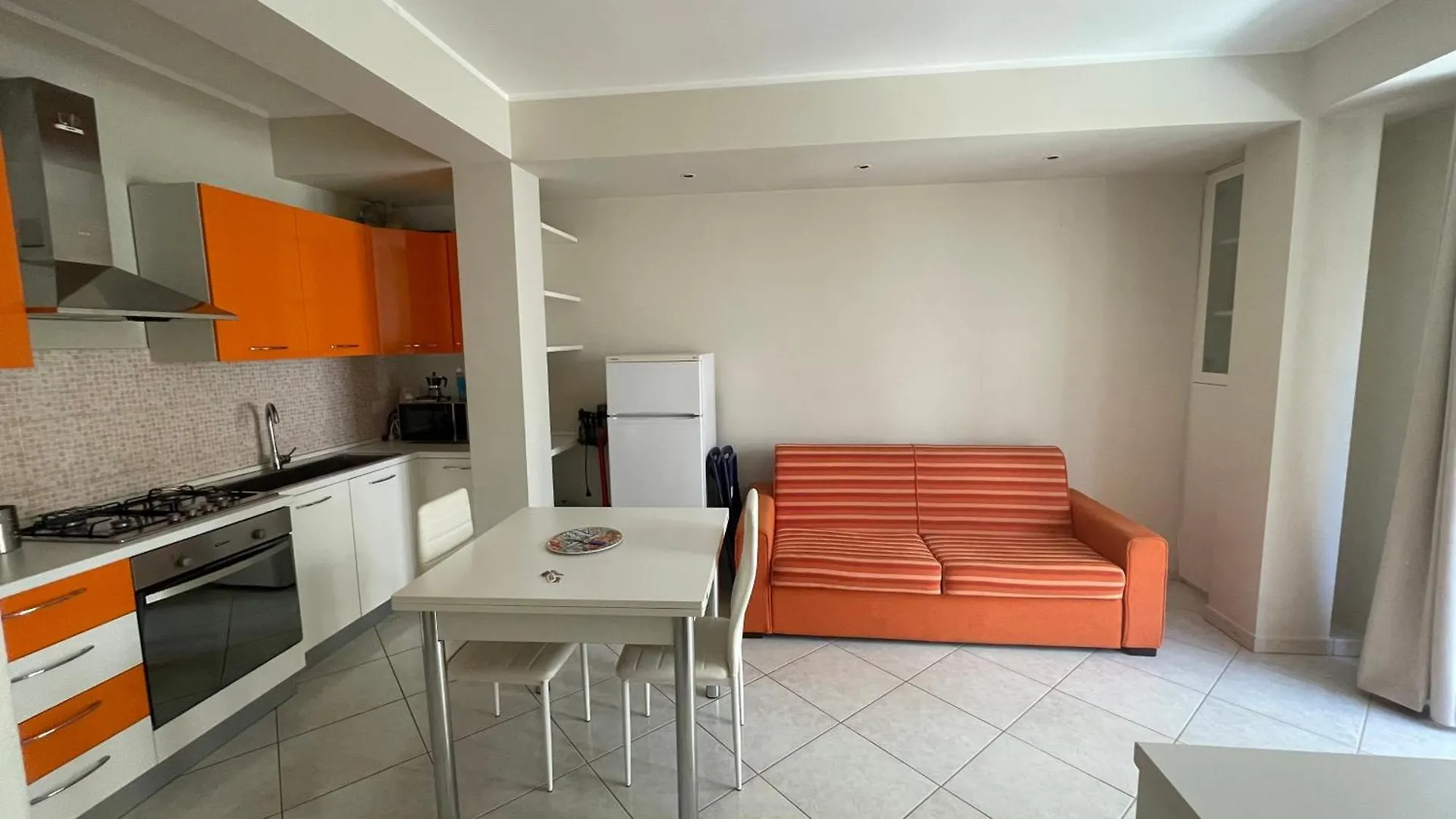 Casa Vacanze La Farfalla Capo dʼOrlando Apartamento
